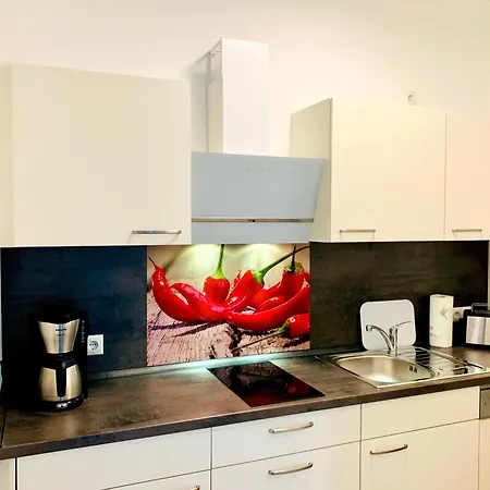 App Kronenburg 호텔 *