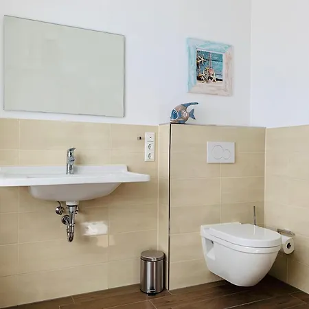 Отель App Kronenburg Кюлунгсборн